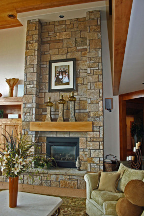 Architects: VMD Architects (Victor Mark Donaldson), Avon, CO. General Contractor: HE Whitlock, Inc., Pueblo, CO. Masonry Installation: Mountain Masonry, Canon City, CO. Description: Natural Bed Face – Sienna Buff, custom split ashlar full thickness veneer